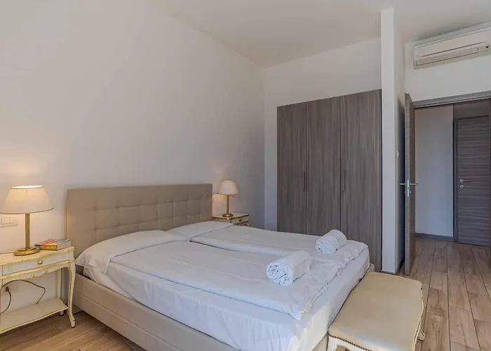 Apart Otel Maioliche Griante 4*