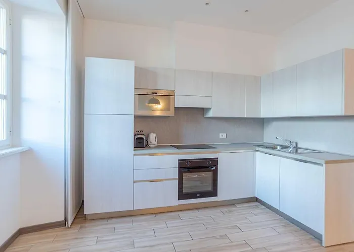 Apart Otel Maioliche Griante 4*