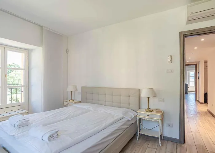 Apart Otel Maioliche Griante 4*