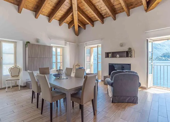 Apart Otel Maioliche Griante 4*