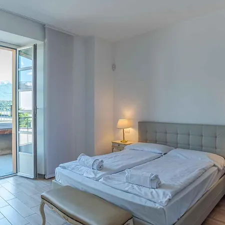 Aparthotel Maioliche Griante 4*